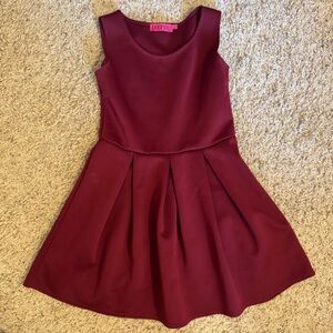 boohoo Burgundy Sleeveless Pleated Skater Dress
